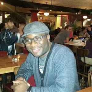 Meet your Posher, Dominique