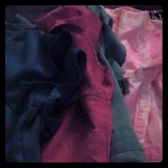 Scrub tops. Woman small. Worn a few times.