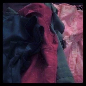 Scrub tops. Woman small. Worn a few times.