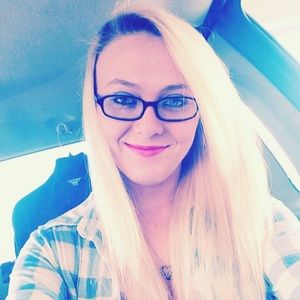 Meet your Posher, Leeanna