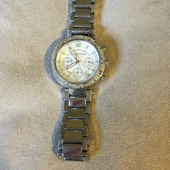 Michael kors silver watch - Picture 2 of 4