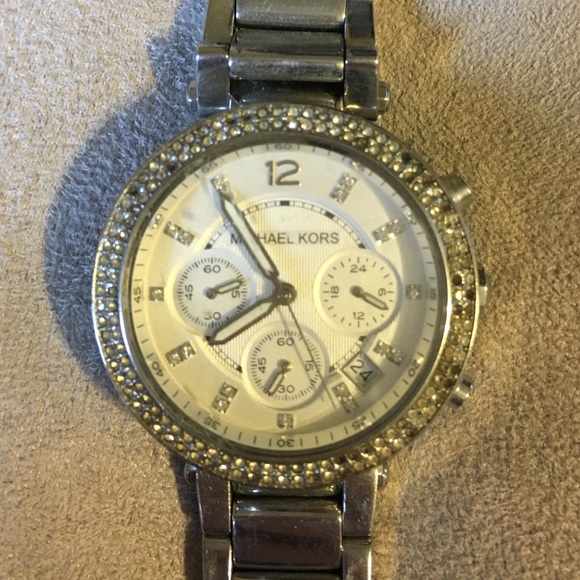 Michael kors silver watch - Picture 3 of 4