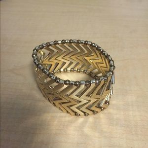 gold bracelet