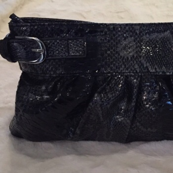 Patent leather snake print clutch. - Picture 2 of 3