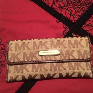 Authentic MK envelope style wallet