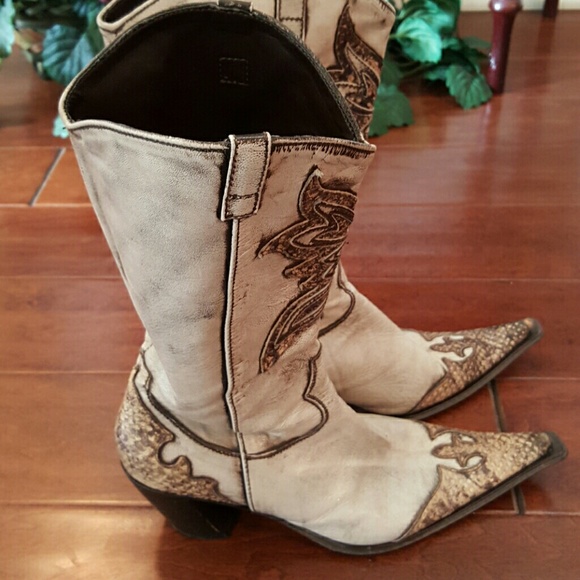 HANDMADE ITALIAN BOOTS - Picture 1 of 2