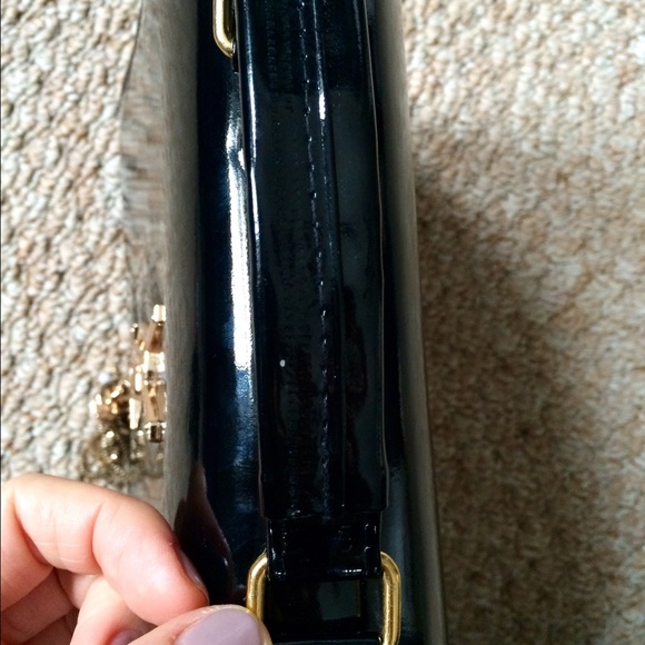 Designer style tassel purse - Picture 3 of 4
