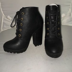 Brand new Madden Girl booties
