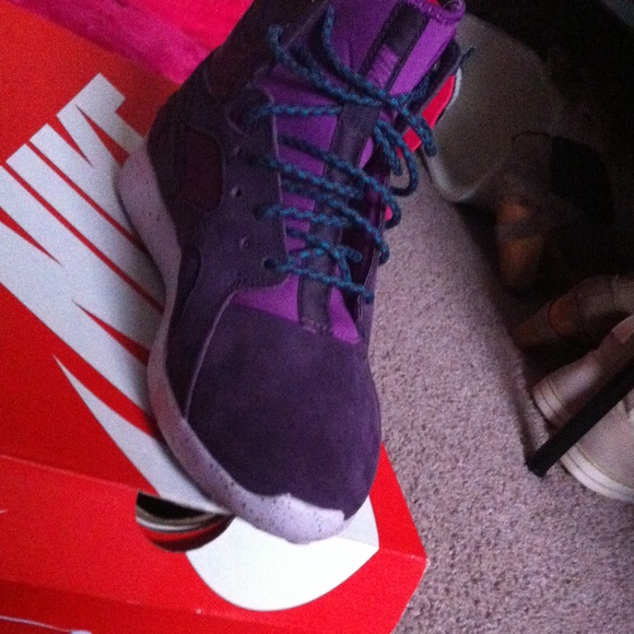 High tops...🆕 - Picture 2 of 4