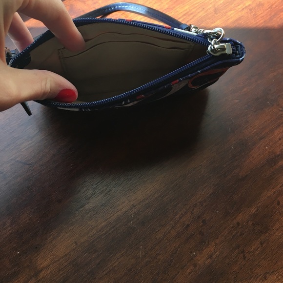 Coach Wristlit! - Picture 4 of 4