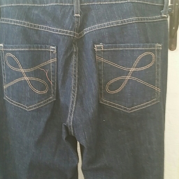 Jeans - Picture 2 of 2