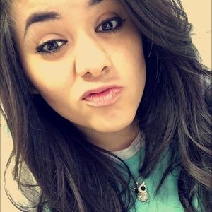 Meet your Posher, Rubi