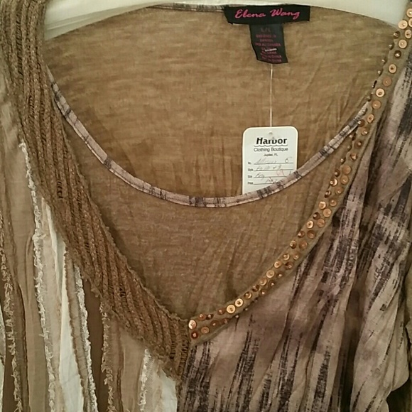 Top - Picture 3 of 4