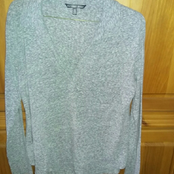 V neck pullover