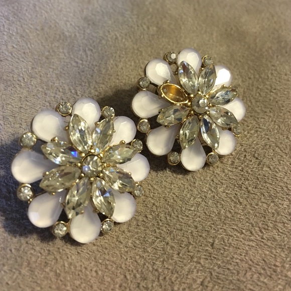 Flower rhinestone earrings - Picture 2 of 2