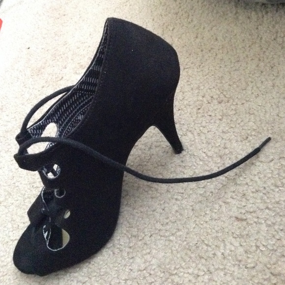 Black heels!