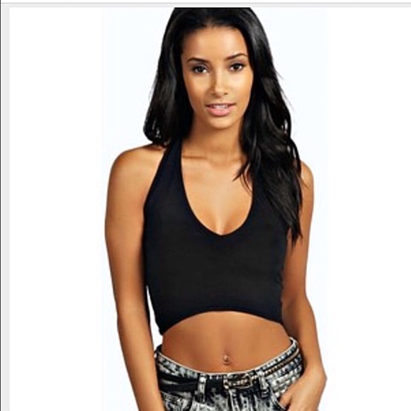 Black halter top. 🎉