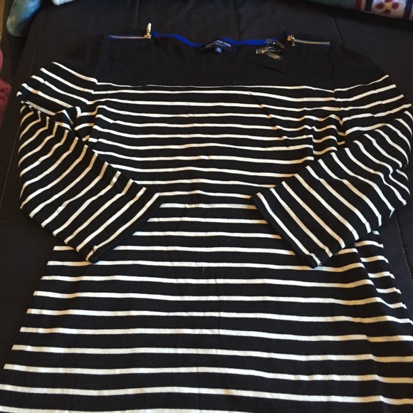 Jones New York half sleeve