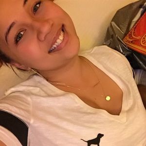 Meet your Posher, Kae
