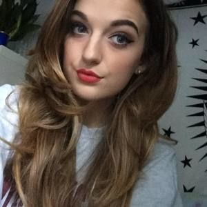 Meet your Posher, Emalia