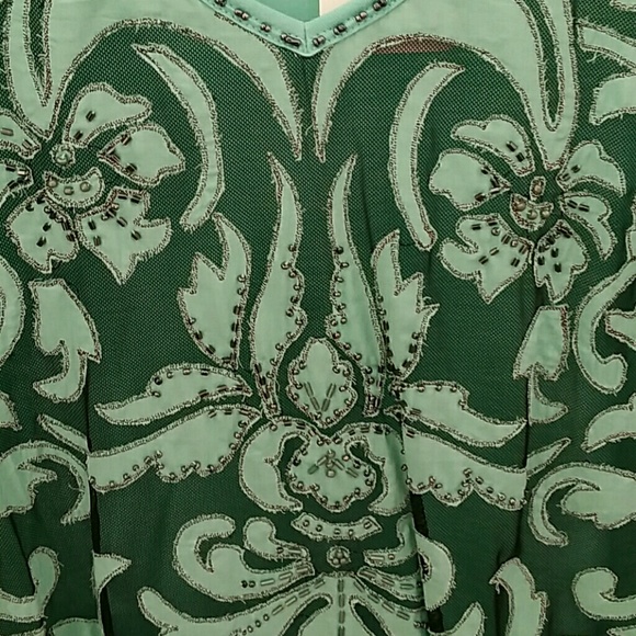 Blouse - Picture 2 of 3