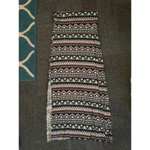 ❤️❤️SOLD❤️❤️Aztec Print Maxi Skirt