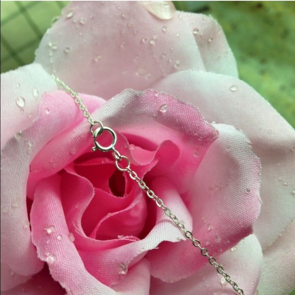 Hold you in my heart"Pendant Necklace - Picture 3 of 3