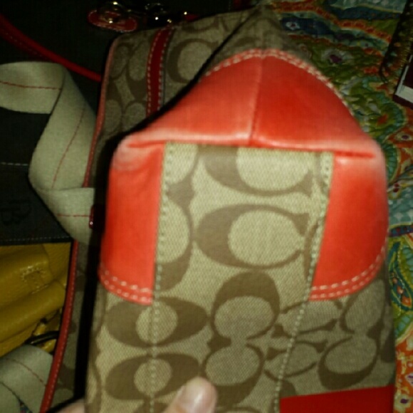 Purse - Picture 2 of 4