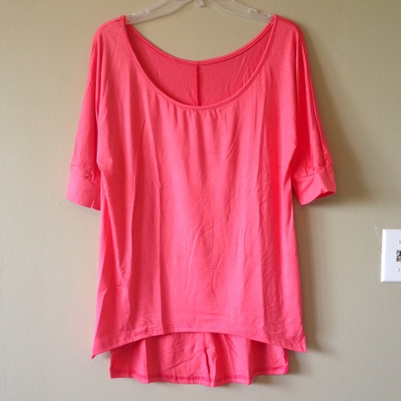 Mermaid Bliss Boutique Tops - 🌺Sz Small Coral Soft Hi Lo Scoop Neck Tunic Shirt
