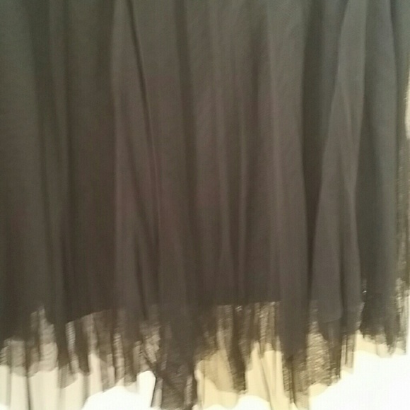 Skirt - Picture 2 of 3