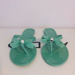 Chinese Laundry Green Jelly Sandals w/ Bow