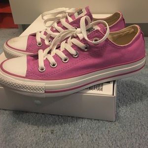 Pink converse