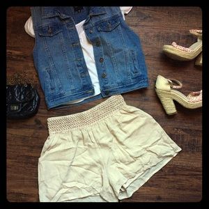 ❌SOLD❌ Beige shorts