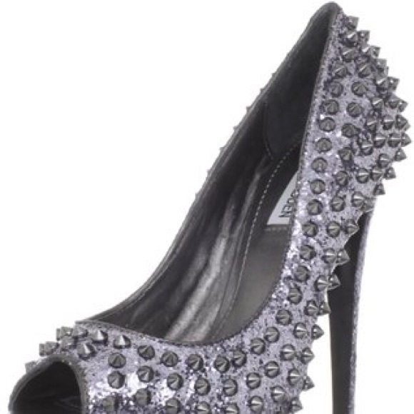 ❤️sale❤️Steve Madden spiked heels - Picture 2 of 2