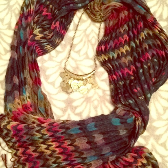 ✨Bundle Deal✨multicolored  scarf & gold necklace