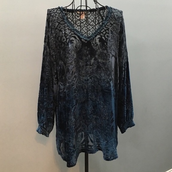 Deep Blue Sundance Blouse, Never Worn.