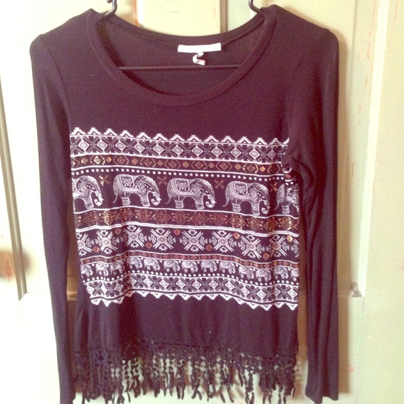 FRINGE long sleeve! - Picture 1 of 1