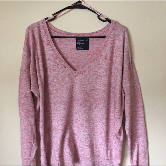American Eagle V-Neck