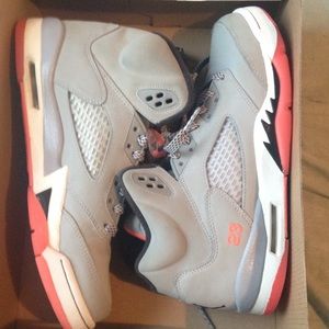 Jordan 5's