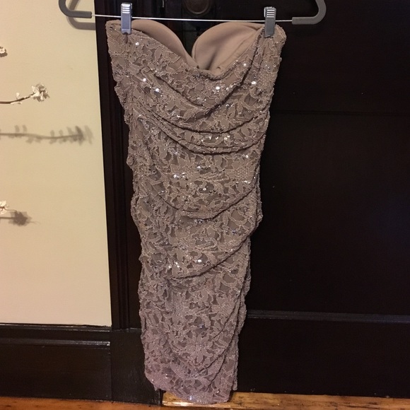 Arden B sequence dress - Picture 2 of 3