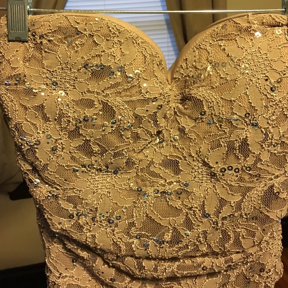 Arden B sequence dress - Picture 3 of 3