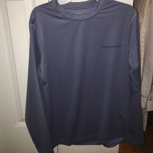 Vineyard vines T shirt
