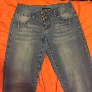 LOVEsick 3 button skinny jeans