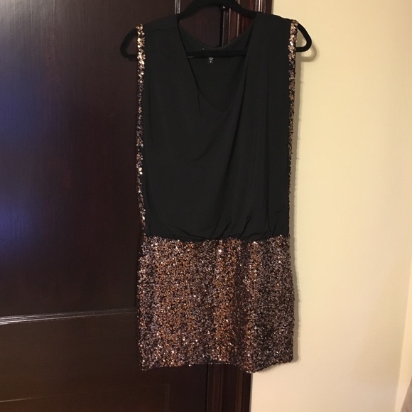 Bebe dress