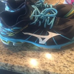 Mizuno Volleyball shoes
