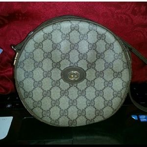 Authentic Vintage Gucci Canteen crossbody