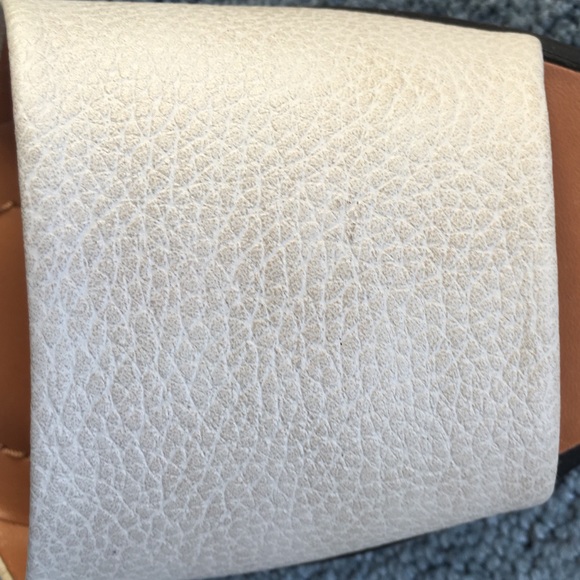 Flats - Picture 3 of 3