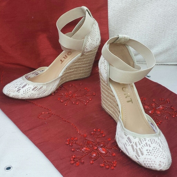 Summer Wedges, size 8, Report - Picture 2 of 4