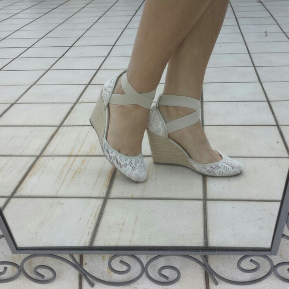 Summer Wedges, size 8, Report - Picture 3 of 4