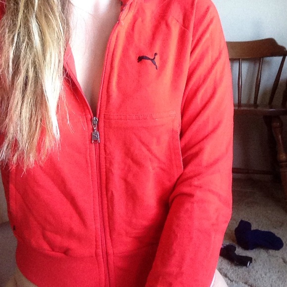 Long sleeved zip up